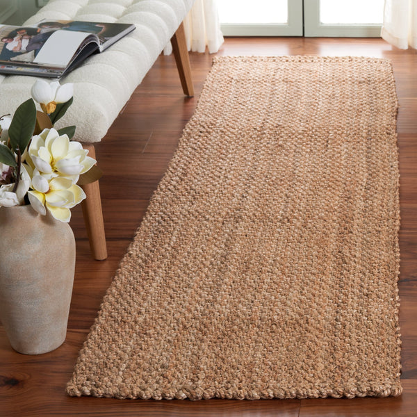 Safavieh Natural Hand Woven Jute Runner Rug - Exquisite Artisan Crafted Design For Elegant, Durable Spaces Natural Jute Pile Nf403a-28