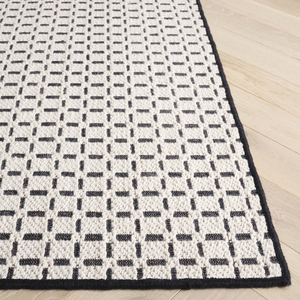 Safavieh Natural Fiber Area Rug - Timeless Elegance With Luxurious Wool Blend For Your Stylish Home Decor Ivory ,Black 71% Wool,17% Jute & 12% Polyester Nf489z-6r