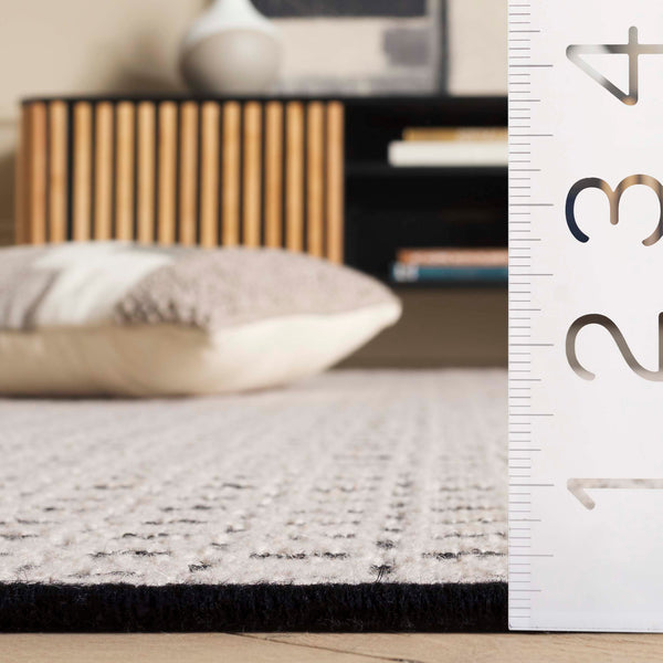 Safavieh Natural Fiber Runner Rug - Timeless Elegance Meets Durability, Perfect For High Traffic Areas! Ivory ,Black 71% Wool,17% Jute & 12% Polyester Nf489z-5