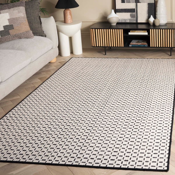 Safavieh Natural Fiber Area Rug - Elegant Geometric Design In Luxurious Wool Blend, Perfect For Any Room Ivory ,Black 71% Wool,17% Jute & 12% Polyester Nf489z-6