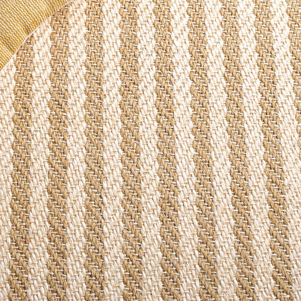 Safavieh Natural Fiber Runner Rug - Elegant Sisal Design For Corridors, Durable, Minimalist, Handcrafted Charm Natural ,Ivory Sisal Nf528b-5