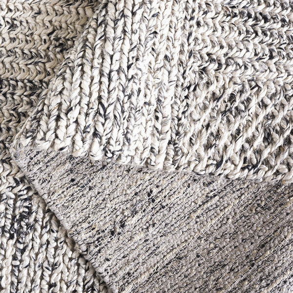 Safavieh Natural Hand Woven Runner Rug In Elegant Grey And Blue Hues, Eco-friendly For Every Decor Style Black ,Ivory 80% Hemp,20% Cotton Nf560z-5