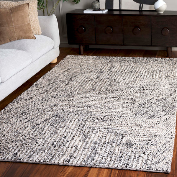 Safavieh Natural Hand Woven Area Rug – Eco-friendly Hemp & Cotton Blend For Stylish Home Decor & Comfort Black ,Ivory 80% Hemp,20% Cotton Nf560z-8