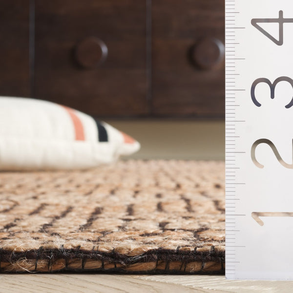 Safavieh Natural Fiber Area Rug – Elegant Eco-friendly Design In Geometric Motif For Stunning Home Decor Natural ,Black 80% Hemp,15% Cotton,5% Polyester Nf562a-6