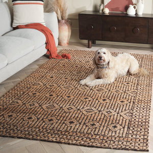 Safavieh Natural Fiber Runner Area Rug: Elegant Jacquard Weave Design In Striking Hues For Any Space Natural ,Black 80% Hemp,15% Cotton,5% Polyester Nf562a-5