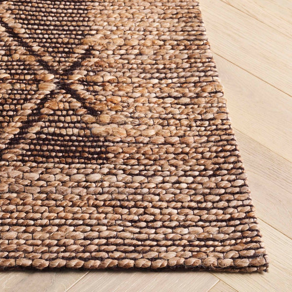Safavieh Natural Fiber Area Rug - Elegant Jacquard Weave In Earthy Tones For Cozy Living Spaces And Style Natural ,Brown 80% Hemp,15% Cotton,5% Polyester Nf563a-4