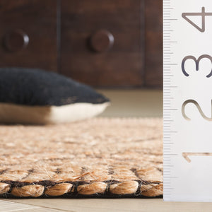 Safavieh Natural Fiber Area Rug - Elegant Geometric Design In Black & Natural Hues For Timeless Style Natural ,Black 80% Hemp,15% Cotton,5% Polyester Nf564a-4