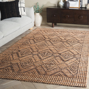 Safavieh Natural Fiber Runner Rug - Handwoven Elegant Design With Geometric Motifs For Timeless Home Décor Natural ,Black 80% Hemp,15% Cotton,5% Polyester Nf564a-5
