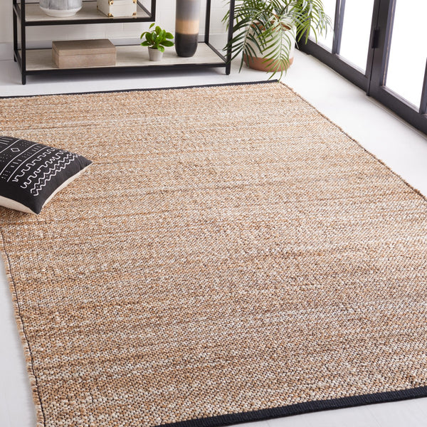 Safavieh Natural Fiber 832 Hand Woven Natural Fiber Rug Natural / Black NF832A-9