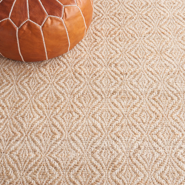 Safavieh Natural Fiber 833 Hand Woven Natural Fiber Rug Natural / Beige NF833A-9