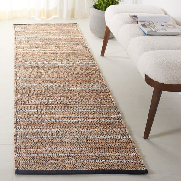 Safavieh Natural Fiber Handcrafted Area Rug In Earthy Hues - Durable Jute & Cotton For Timeless Elegance Light Brown ,Beige 80% Jute,20% Cotton Nf863c-5