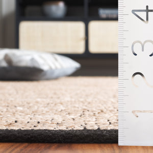 Safavieh Natural Fiber Handcrafted Area Rug In Earthy Hues - Durable Jute & Cotton For Timeless Elegance Light Brown ,Beige 80% Jute,20% Cotton Nf863c-5