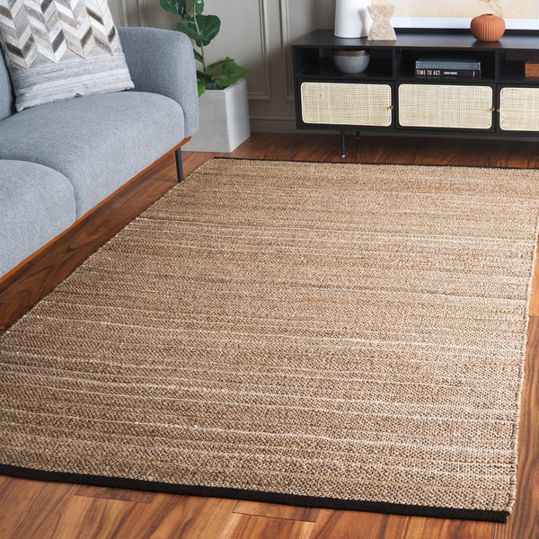 Safavieh Natural Fiber Handcrafted Area Rug In Earthy Hues - Durable Jute & Cotton For Timeless Elegance Light Brown ,Beige 80% Jute,20% Cotton Nf863c-5
