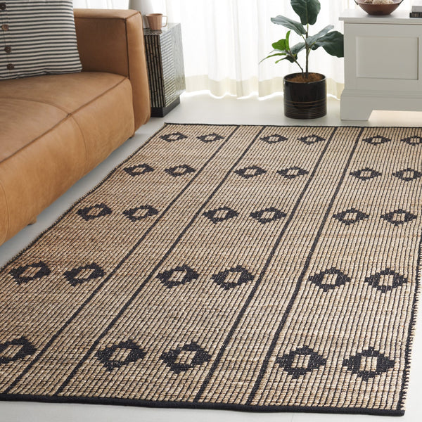 Safavieh Natural Fiber 898z Stylish Jute Pile Rug - Elegant Addition For Home Décor And Comfort Natural ,Black Jute Pile Nf898z-6