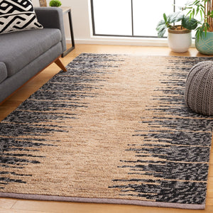 Safavieh Natural Fiber 953 NF953 Hand Woven Natural Fiber Rug Natural / Black NF953A-5