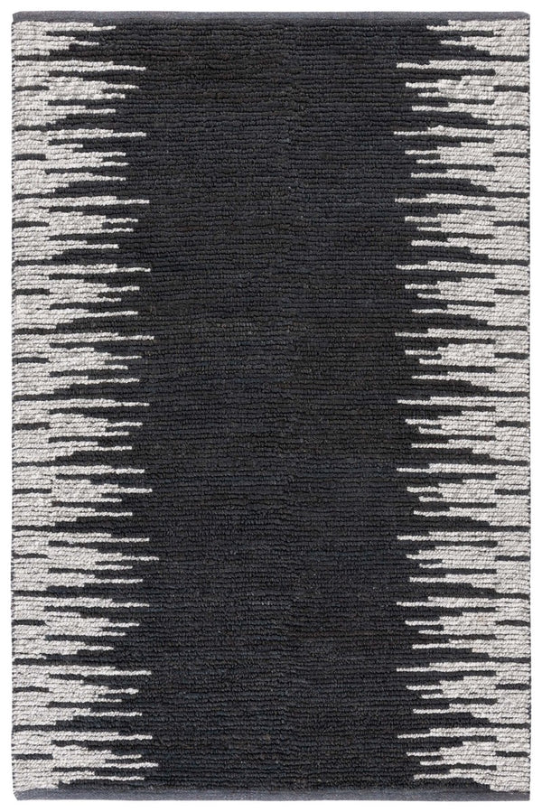 Safavieh Natural Fiber 953 NF953 Hand Woven Natural Fiber Rug Black / Beige NF953Z-5