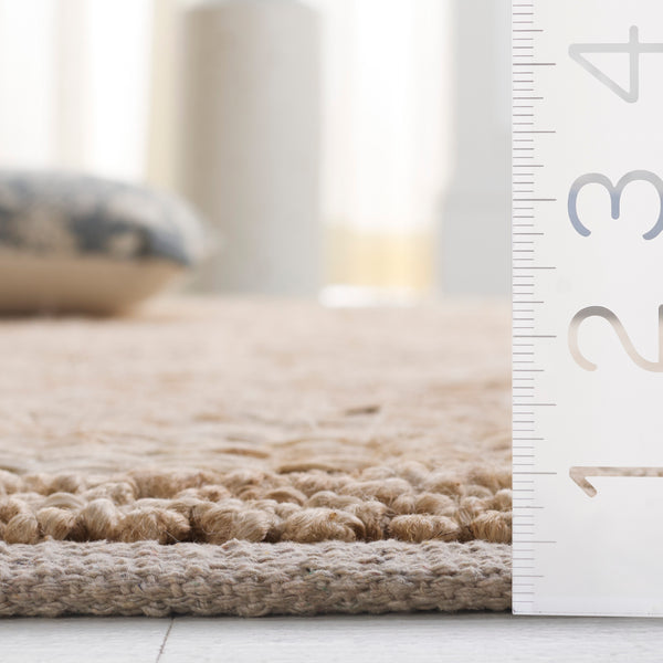 Safavieh Natural Handwoven Jute Area Rug - Timeless Sophistication And Comfort For Any Home Decor Style Beige Jute Nf954b-4