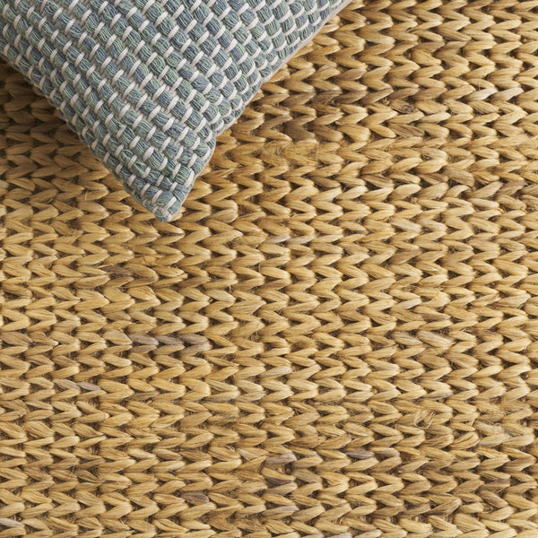 Safavieh Natural Handwoven Jute Area Rug - Timeless Sophistication And Comfort For Any Home Decor Style Gold Jute Nf954d-4