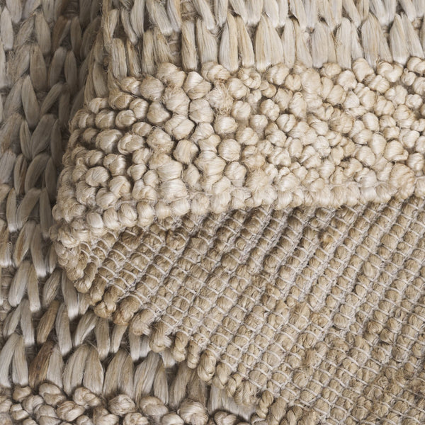 Safavieh Natural Handwoven Jute Area Rug - Timeless Sophistication And Comfort For Any Home Decor Style Silver Jute Nf954g-5