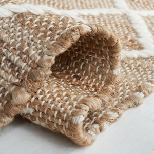 Safavieh Natural Fiber 279 Hand Woven 60% Jute, 20% Wool, 20% Cotton Natural Fiber Rug Natural / Ivory NFB279A-8