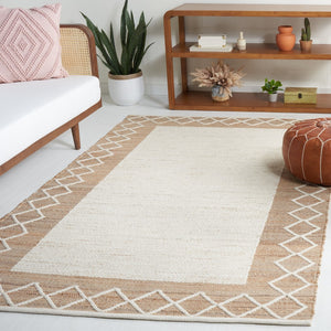 Safavieh Natural Fiber 279 Hand Woven 60% Jute, 20% Wool, 20% Cotton Natural Fiber Rug Natural / Ivory NFB279A-8