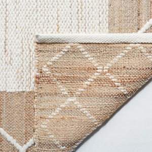 Safavieh Natural Fiber 279 Hand Woven 60% Jute, 20% Wool, 20% Cotton Natural Fiber Rug Natural / Ivory NFB279A-8