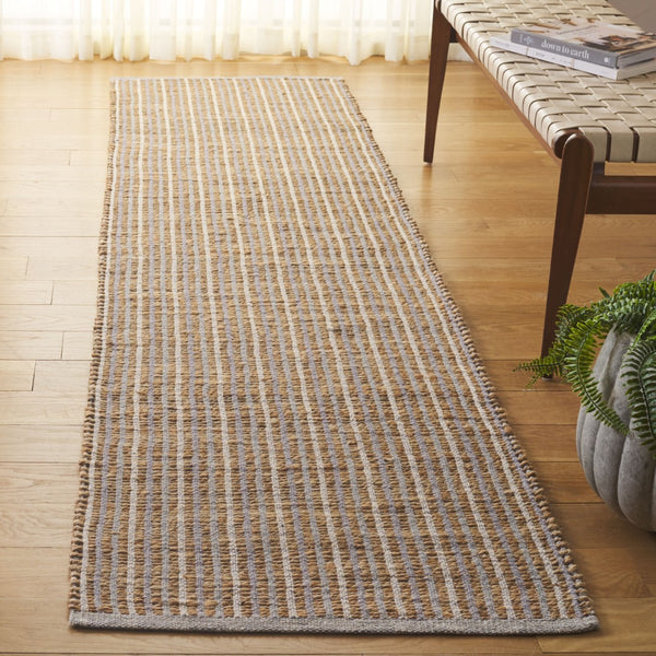 Safavieh Natural Handwoven Area Rug In Serene Grey - Durable, Sustainable, And Stylish Home Décor Piece Natural ,Grey 60% Jute 40% Cotton Nfb326f-6