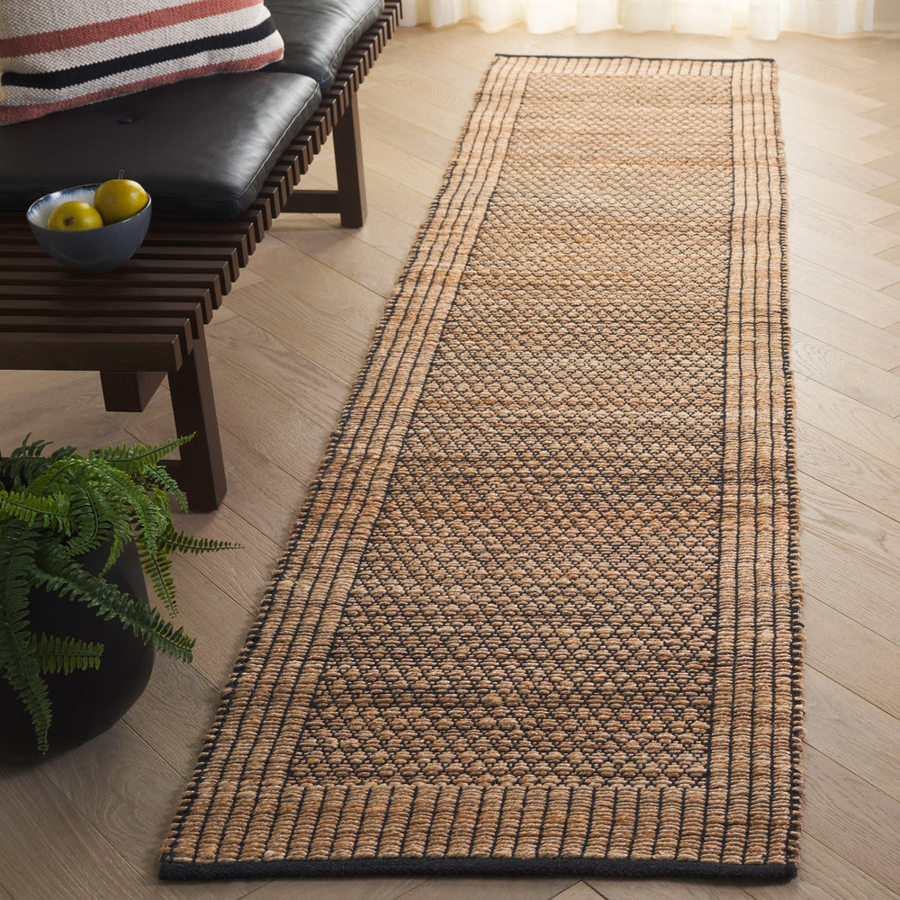 Safavieh Natural Handwoven Jute Runner Area Rug - Elegant Indian Craftsmanship For Timeless Home Décor Natural ,Black 60% Jute & 40% Cotton Nfb328z-29