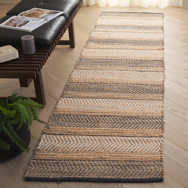 Safavieh Natural Fiber Handwoven Area Rug - Luxurious Jute & Cotton Blend For Elegant Home Décor Style Natural ,Black 60% Jute & 40% Cotton Nfb329z-29