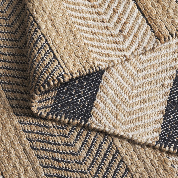 Safavieh Natural Fiber Handwoven Area Rug - Luxurious Jute & Cotton Blend For Elegant Home Décor Style Natural ,Black 60% Jute & 40% Cotton Nfb329z-5