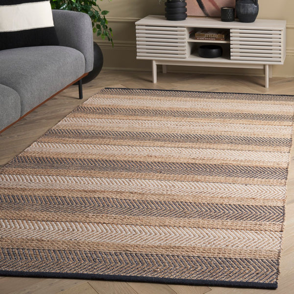 Safavieh Natural Fiber Area Rug - Handwoven Elegance And Comfort In Luxurious Jute And Cotton Blend Design Natural ,Black 60% Jute & 40% Cotton Nfb329z-8