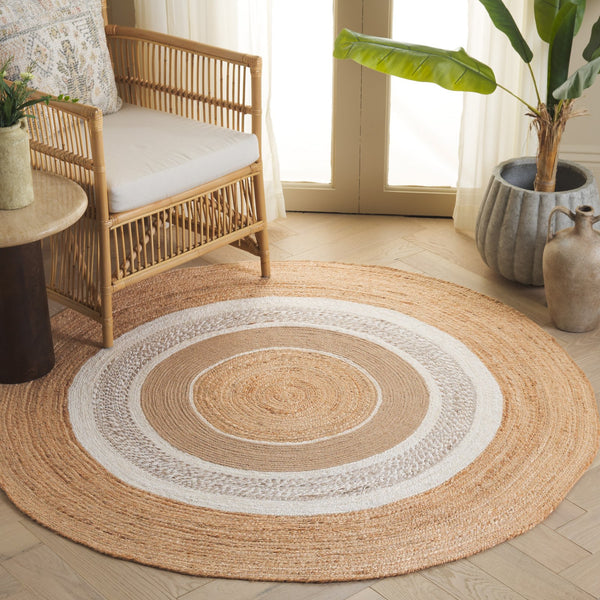 Safavieh Natural Fiber Handwoven Round Area Rug - Timeless Jute Elegance For Living Room Or Bedroom Decor Natural ,Ivory Jute Nfb529a-5r