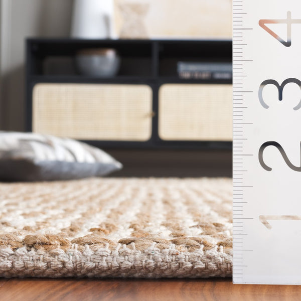 Safavieh Natural Hand Woven Area Rug - Luxurious Jute And Cotton Blend For Cozy, Earthy Home Décor Natural ,Bleach 65% Jute,35% Cotton Nfb875a-6