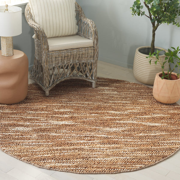 Safavieh Natural Fiber Couture Ivory Area Rug – Hand Loomed Jute & Cotton Runner For Elegant Spaces Natural 80% Jute 20% Cotton Nfc101b-6r