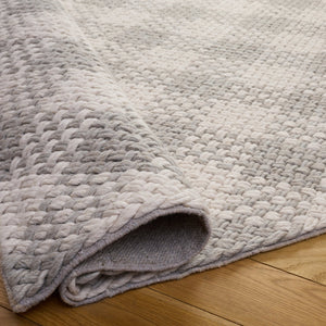Safavieh Natural Handwoven Wool-Cotton Area Rug In Silver Ivory — Low-Profile, Durable, Modern Texture For Rooms 6'-0" x 9'-0" NFC105G-6