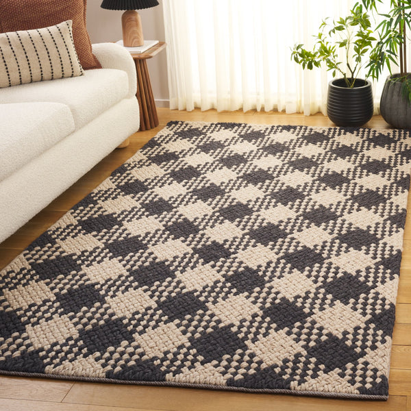Safavieh Natural Handwoven Black & Beige Runner — Low-Profile 1/2" Pile, Wool-Cotton Blend For Durable Style And Comfort 2'-3" x 8'-0" NFC105Z-28