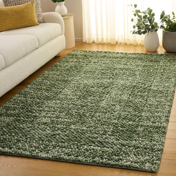 Safavieh Natural Green & Ivory Handwoven Runner — Scandinavian Texture, Low-Profile Wool Blend Durability 2'-3" x 8'-0" NFC106Y-28