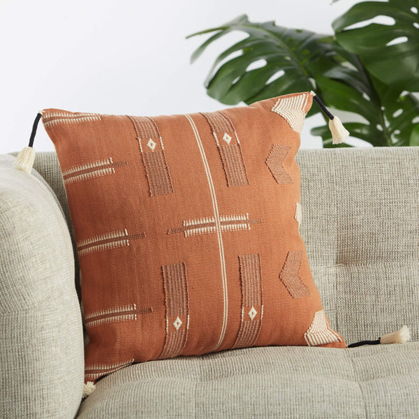Jaipur Living Jaipur Living Handwoven Cotton Tribal Pillow Cover with Fringe Tassels Naga Artisan PLC102303