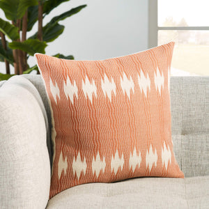 Jaipur Living Jaipur Living Shilloi Handwoven Cotton Tribal Geometric Pillow for Bohemian Interiors Terracotta Poly Fill PLW103681