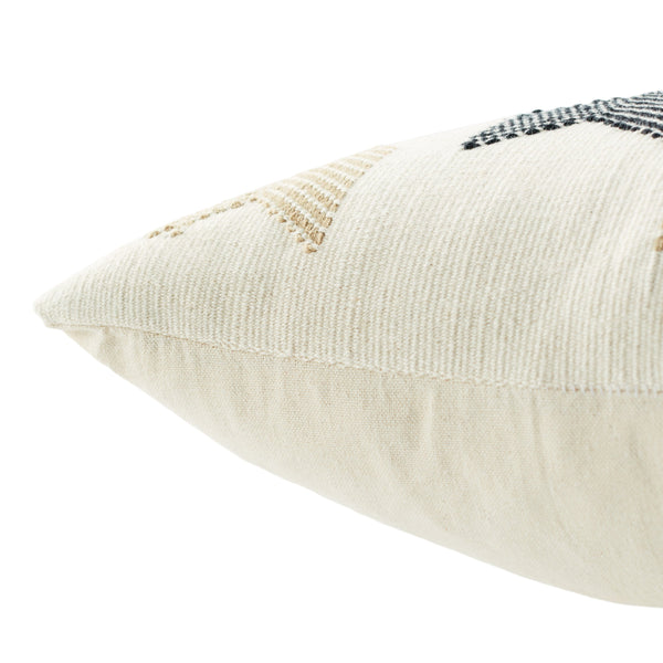Jaipur Living Jaipur Living Handwoven Cotton Tribal Geometric Pillow Cover Artisan Loin Loom Craft Cream PLC102539