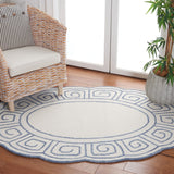Safavieh Novelty 109 Hand Tufted Transitional Rug Ivory / Blue 4'-6" x 6'-6" Oval