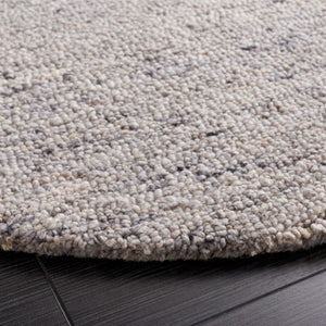 Safavieh Novetly Hand-tufted Area Rug - Stylish Geometric Design In Elegant Colors For Modern Interiors Grey ,Black 90% Wool 10% Cotton Nov151f-77s
