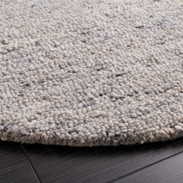 Safavieh Novetly Hand-tufted Area Rug - Stylish Geometric Design In Elegant Colors For Modern Interiors Grey ,Black 90% Wool 10% Cotton Nov151f-77s