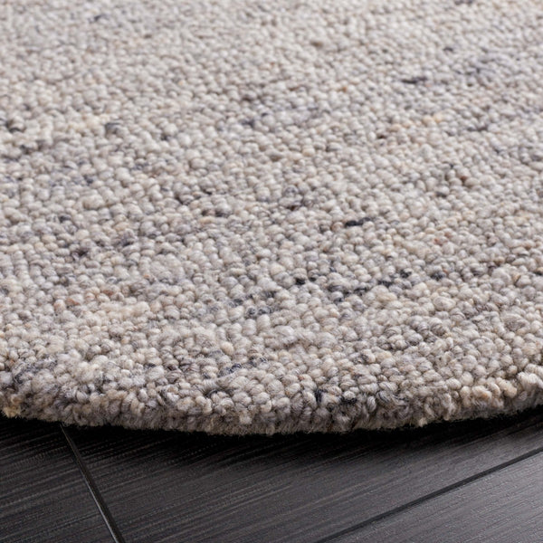 Safavieh Novelty 151 Hand Tufted Geometric Rug Grey / Black NOV151F-66S