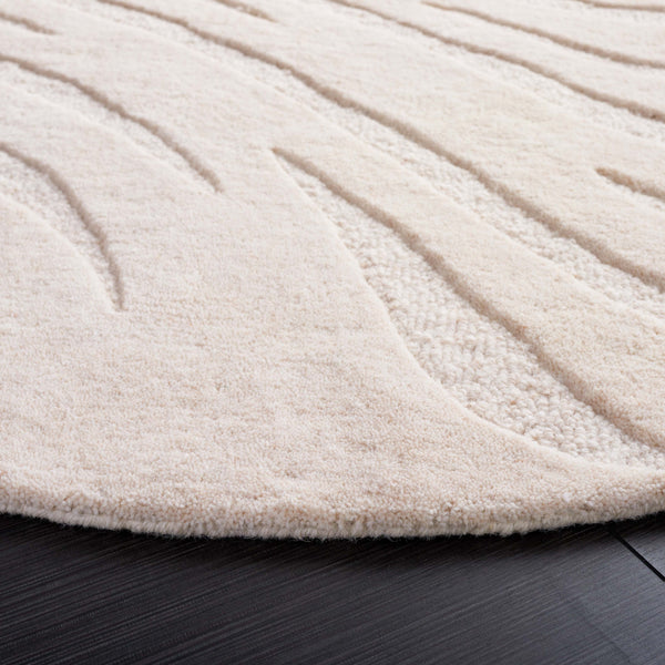 Safavieh Novelty 155 Hand Tufted Geometric Rug IIX Ivory NOV155A-55S