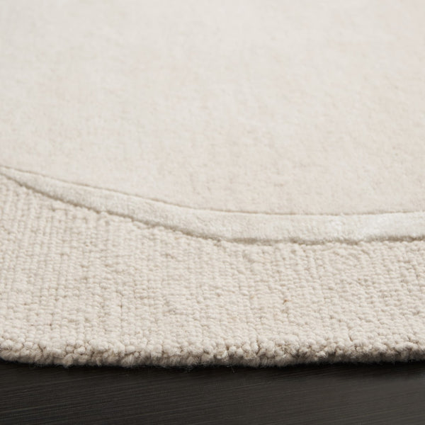 Safavieh Novelty Hand-tufted Area Rug: Luxurious 6x6 Feet Wool Blend With Geometric Design For Elegant Homes Ivory 95% Wool 5% Viscose Nov156a-77s