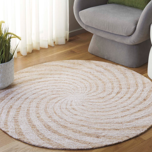 Safavieh Novelty Round Area Rug - Luxurious Wool-cotton Blend With Timeless Elegance And Minimalist Design Light Brown ,Ivory 80% Wool,20% Cotton Nov201t-4r
