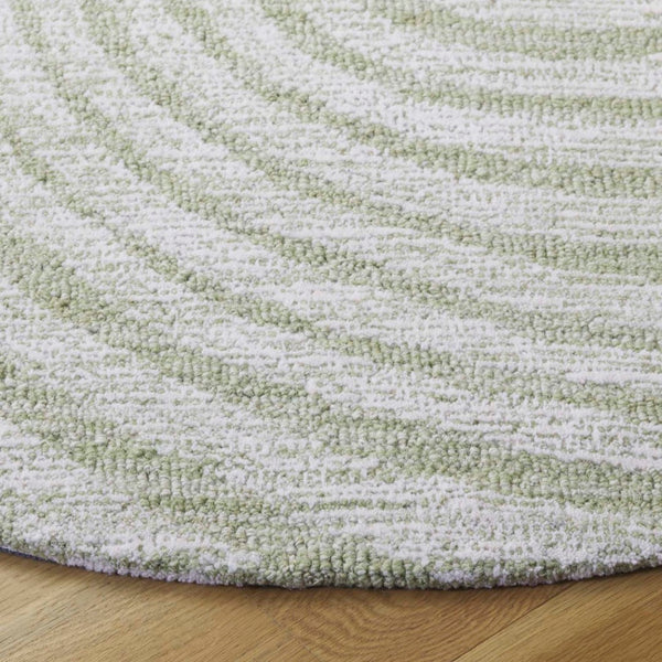 Safavieh Novelty Luxurious Round Area Rug - Durable, Plush, Handcrafted Design For Stylish Home Interiors Sage ,Ivory 80% Wool,20% Cotton Nov201w-6r