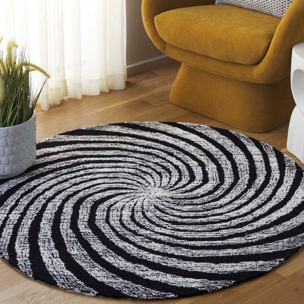 Safavieh Novelty Luxurious Round Area Rug - Durable, Plush, Handcrafted Design For Stylish Home Interiors Black ,Ivory 80% Wool,20% Cotton Nov201z-3r