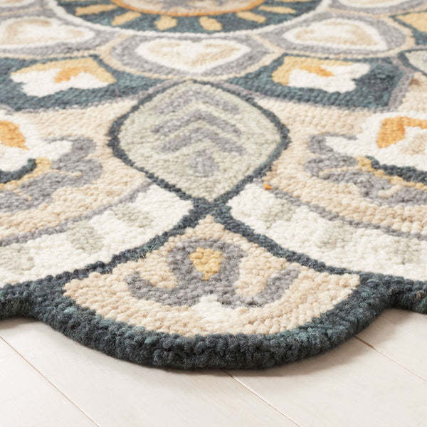 Safavieh Novelty 604 Hand Tufted Tranisitional Rug Beige / Navy 6' x 6' Round